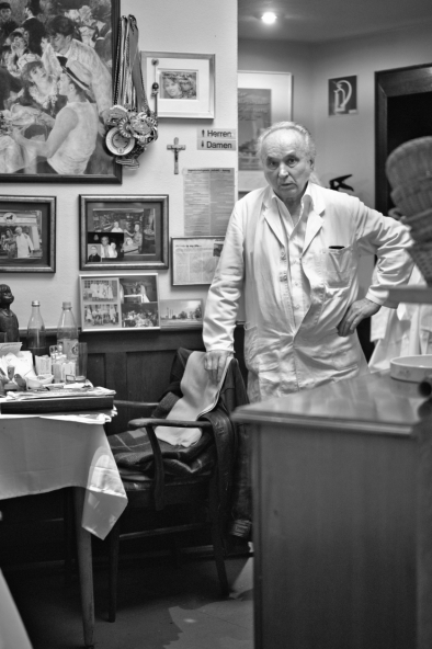 ©by Anke Hunscha - nur zur Ansicht auf dieser Webseite SCHNITZEL POLDI ... WIENER KULTRESTAURANT