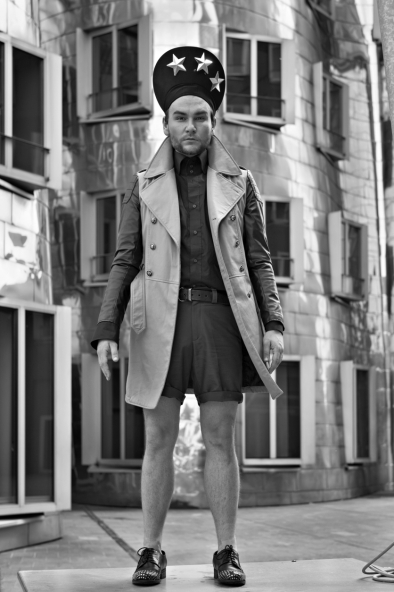 RAFAEL-EVITAN GROMBELKA ... tauber Gebärdensprachdolmetscher im Bild, Schauspieler, Model